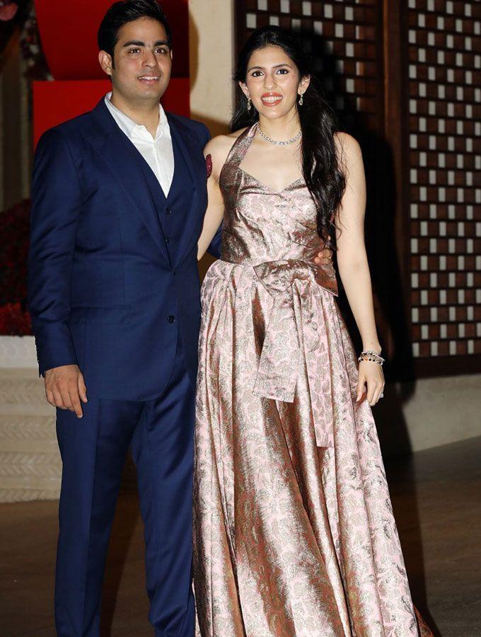 Mukesh Ambani Son Akash Ambani Engagement Photos