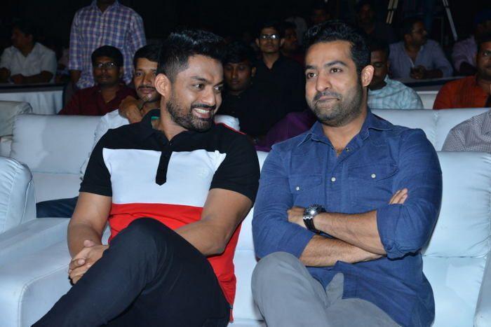 Naa Nuvve Movie Pre Release Function Photos