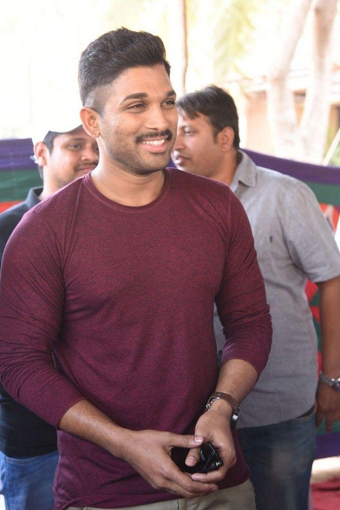 Naa Peru Surya Movie Press Meet Photos