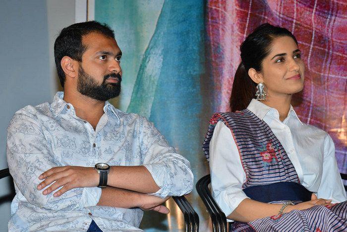 Naga Chaitanya & Samantha at Chi La Sow Movie Press Meet Photos