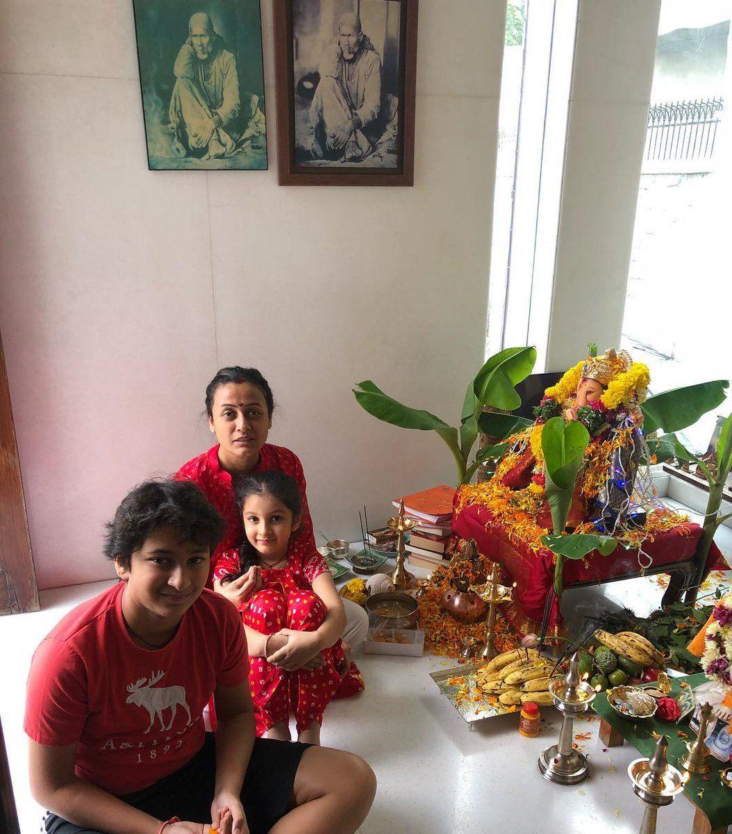 Namrata, Gautham & Sitara celebrating Vinayaka Chavithi Photos