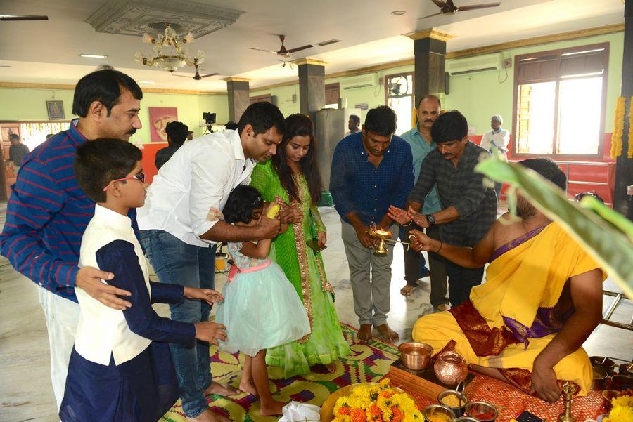 Nandamuri Kalyan Ram & Kajal Aggarwal MLA Movie Pooja Photos