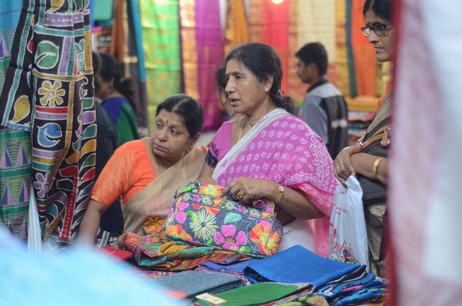 Neha Deshpande Stills At Silk India Expo 2017 Inauguration