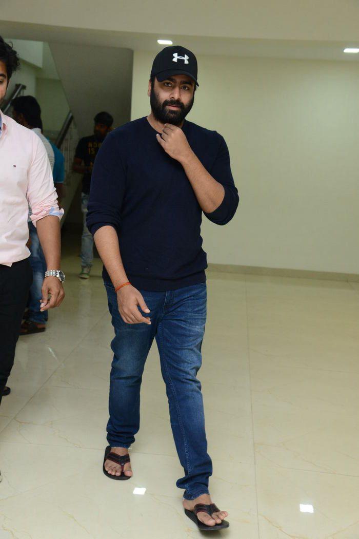 Next Nuvve Movie Celebrity Show Photos
