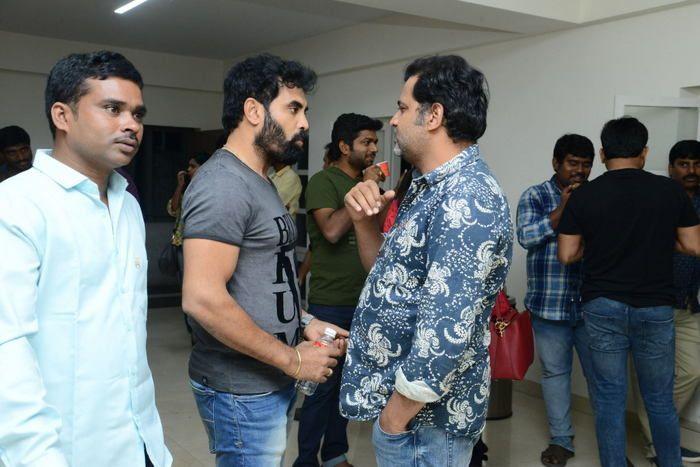 Next Nuvve Movie Celebrity Show Photos