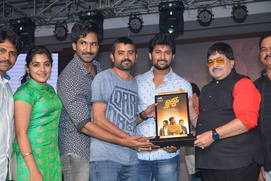 Ninnu Kori Movie Block Bluster Celebrations at Vijaywada Photos