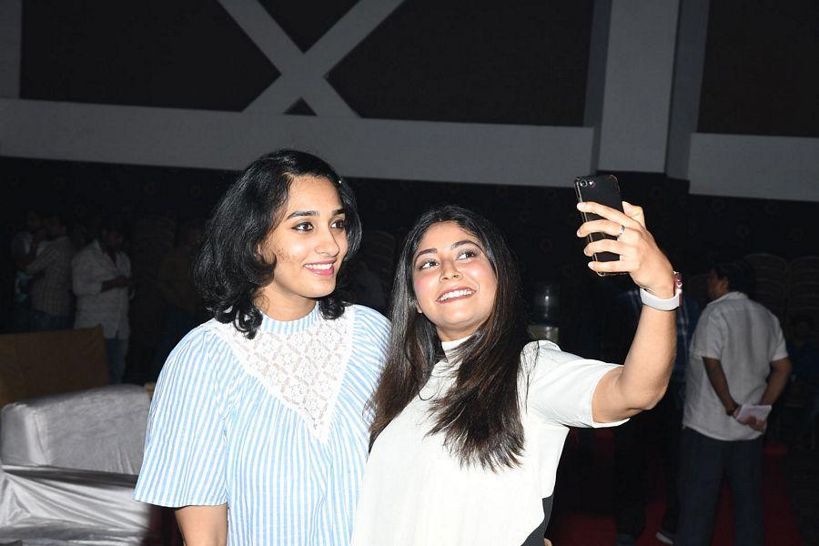 Ninnu Kori Movie Pre Release Function Photos