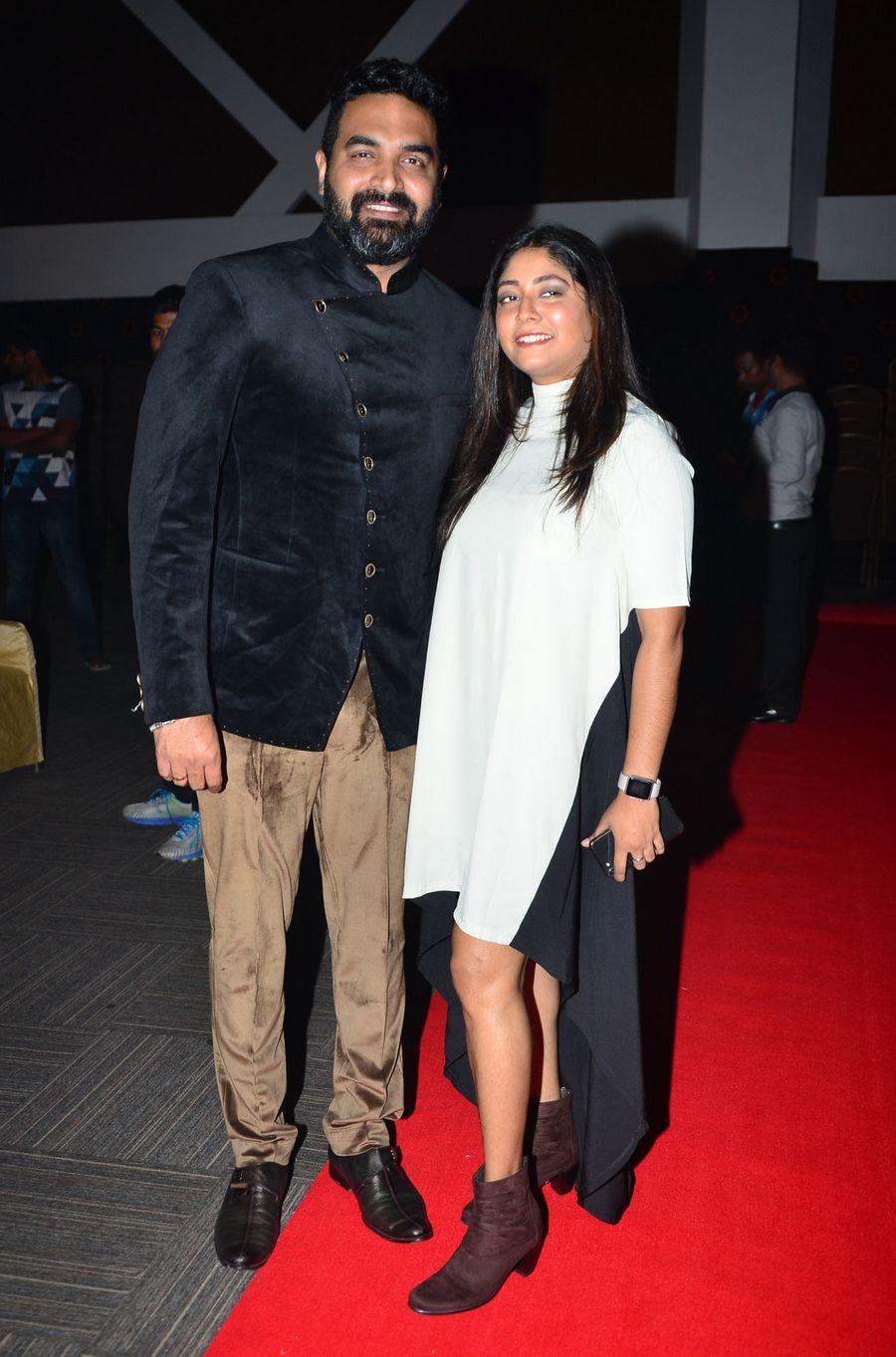 Ninnu Kori Movie Pre Release Function Photos