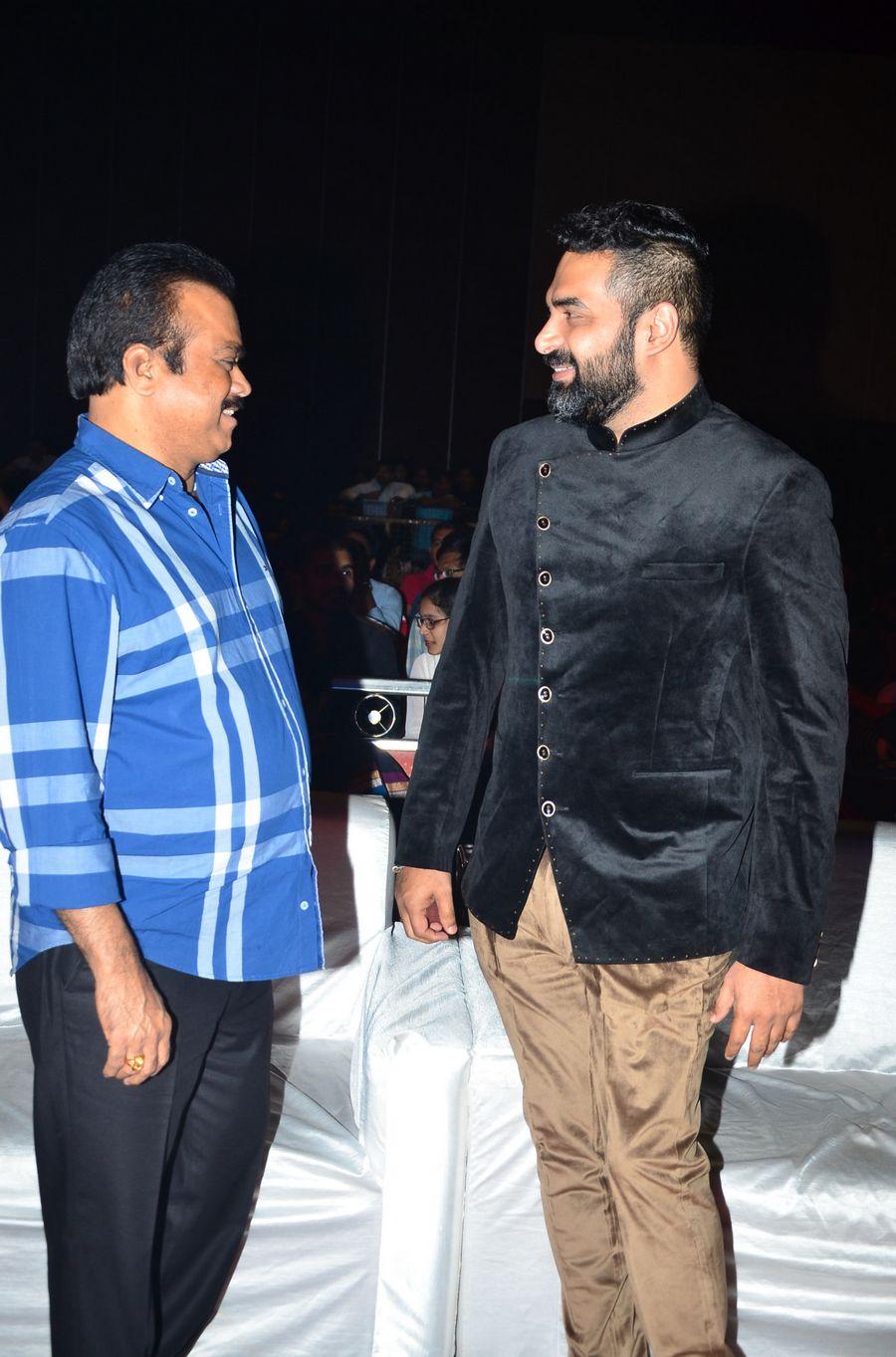 Ninnu Kori Movie Pre Release Function Photos