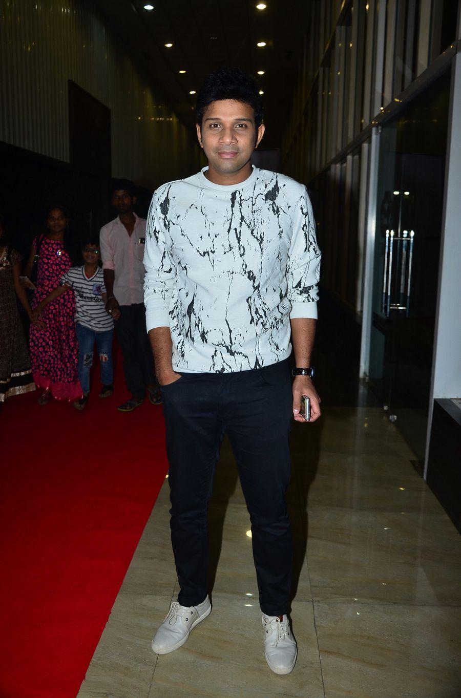 Ninnu Kori Movie Pre Release Function Photos