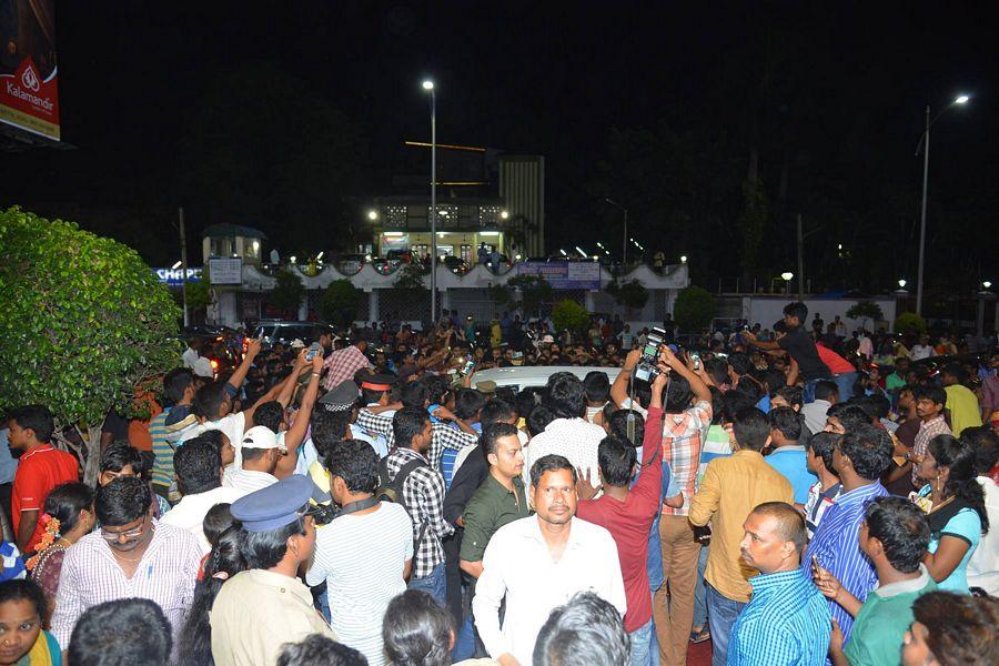 Nithya Menen At Kalamandir 25th Store Opening Photos