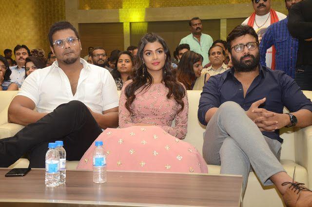 Okkadu Migiladu Movie Pre Release Event Photos