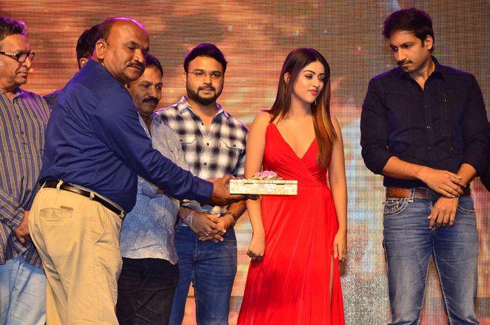 Oxygen Movie Audio Function Photos