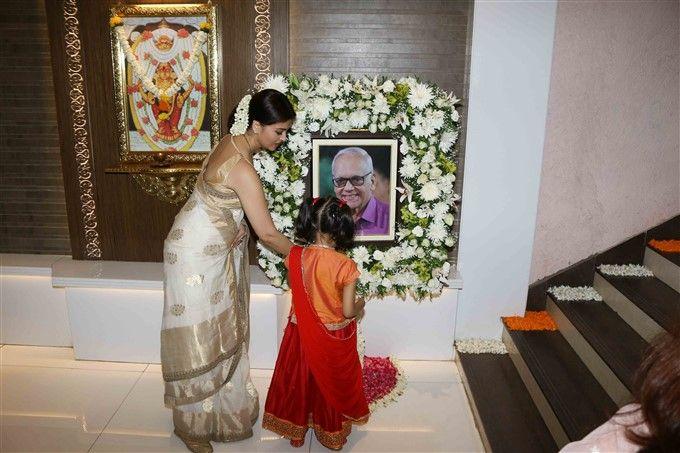 PHOTOS: Aishwarya Rai Bachchan Father's 13th Day Prayer Meet