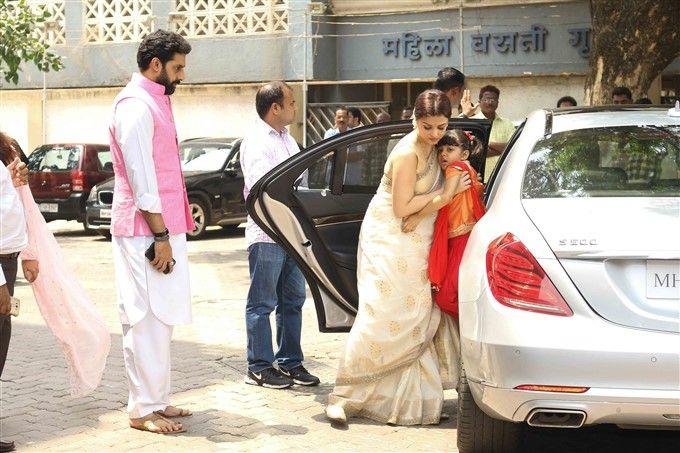 PHOTOS: Aishwarya Rai Bachchan Father's 13th Day Prayer Meet