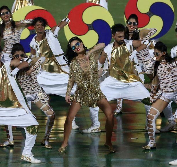 PHOTOS: Amy Jackson dance performance at IPL Opening Ceremony