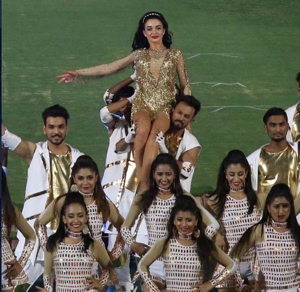 PHOTOS: Amy Jackson dance performance at IPL Opening Ceremony