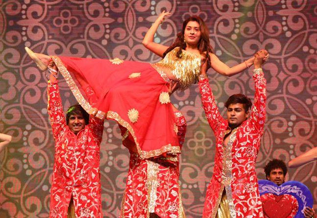 PHOTOS: Santosham South India Film Awards 2018