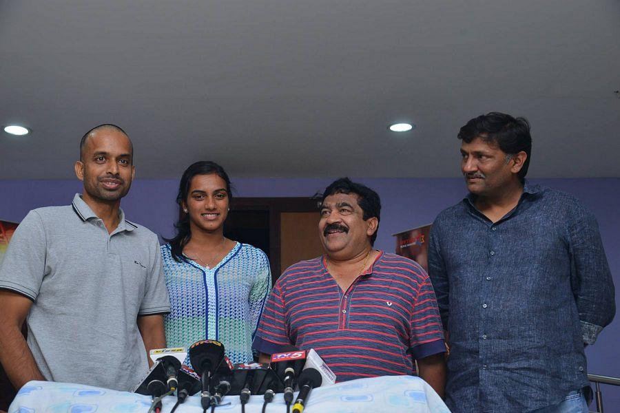 PV Sindhu & Pullel Gopichand Watch Janatha Garage