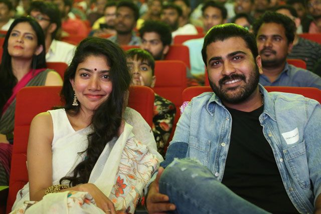 Padi Padi leche Manasu Pre Release Event Pics