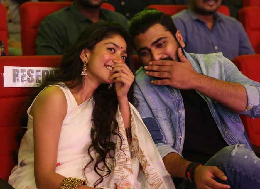 Padi Padi leche Manasu Pre Release Event Pics