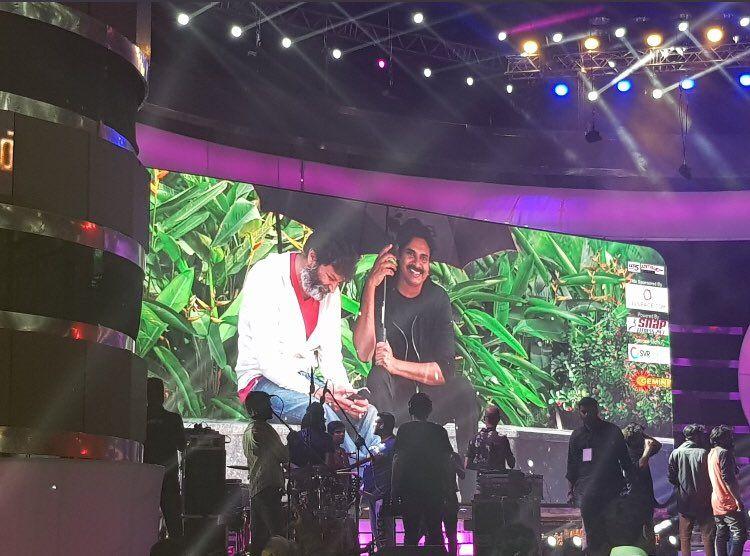 Pawan Kalyan Fans Going Crazy At Agnyaathavaasi Movie Audio Photos