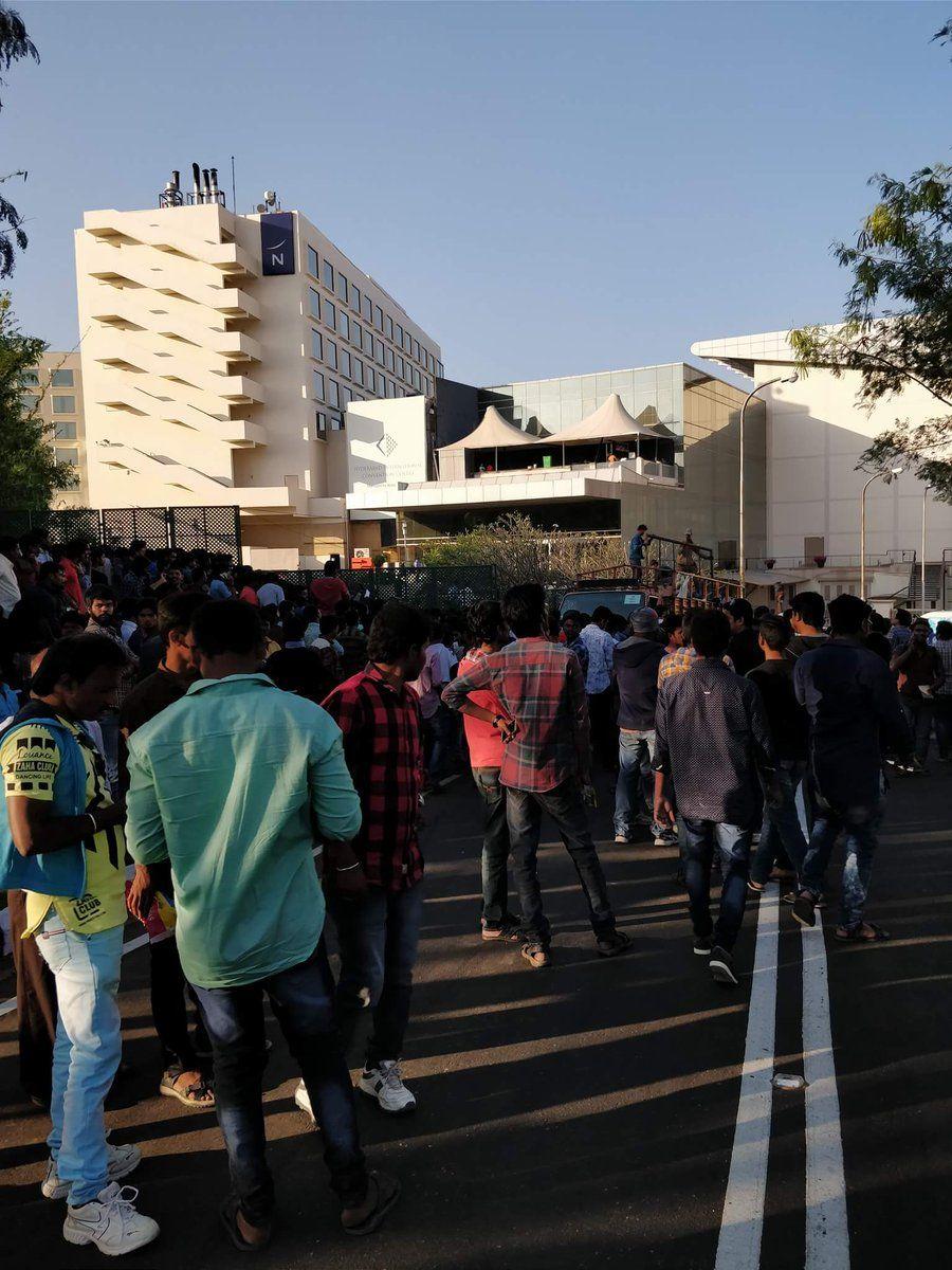 Pawan Kalyan Fans Going Crazy At Agnyaathavaasi Movie Audio Photos