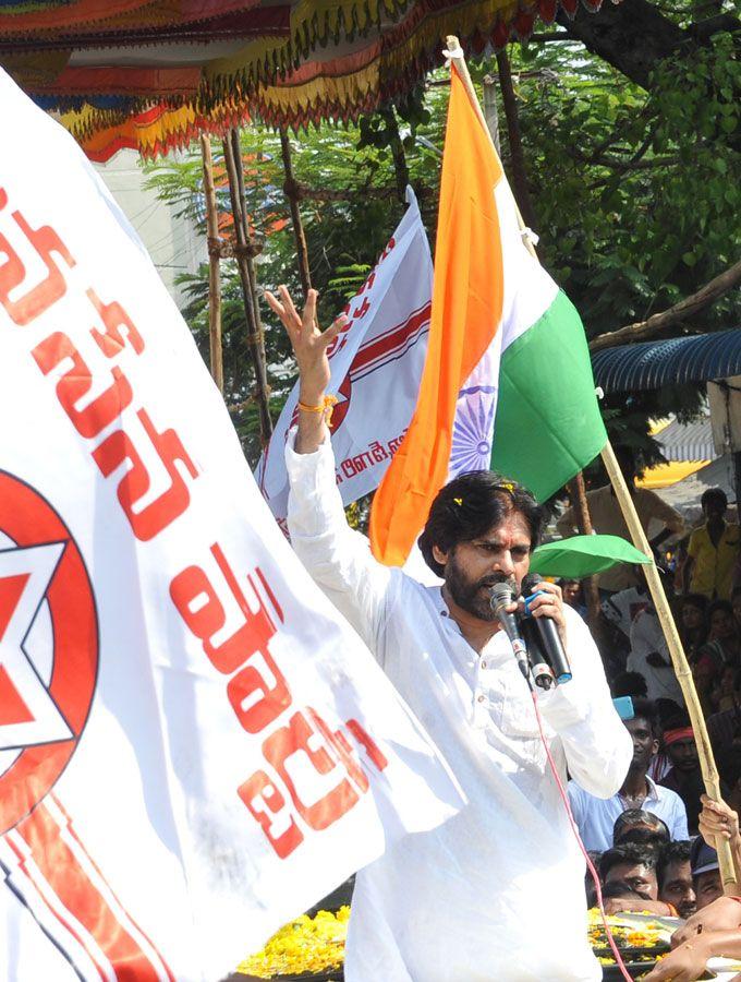 Fans Shocking Behavior with Pawan Kalyan Chittoor Road Show Photos