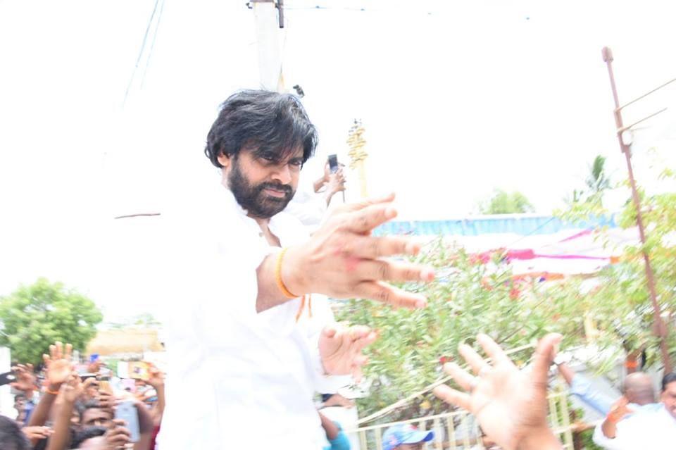 Fans Shocking Behavior with Pawan Kalyan Chittoor Road Show Photos