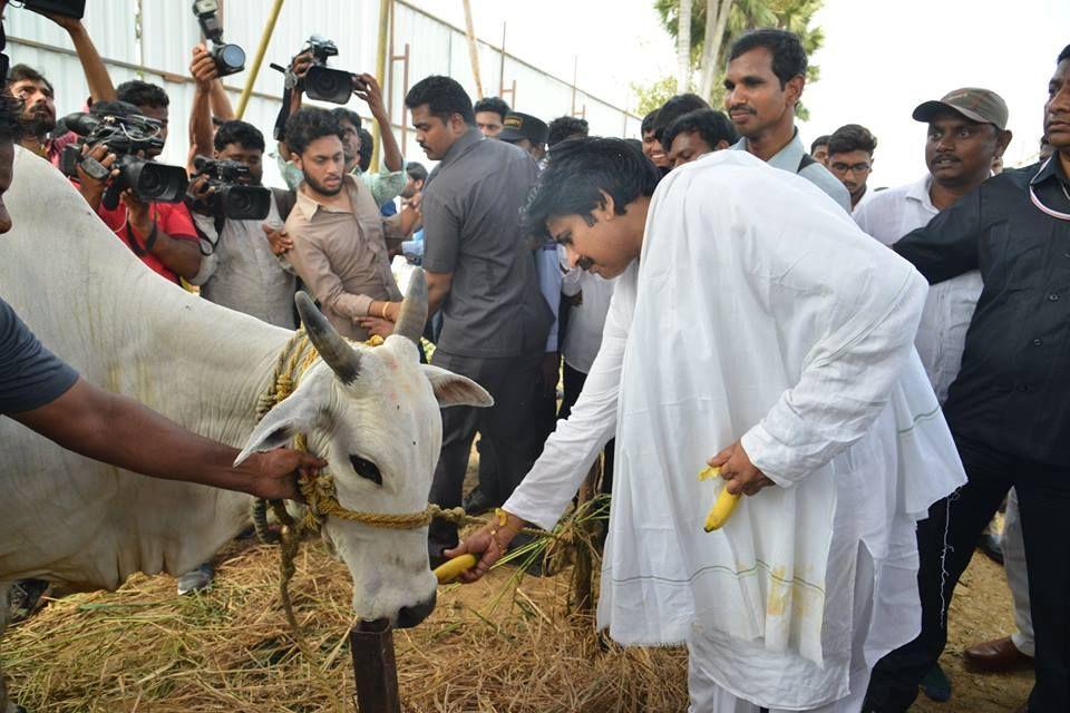 Pawan Kalyan lays foundation stone for his new house in Amaravathi