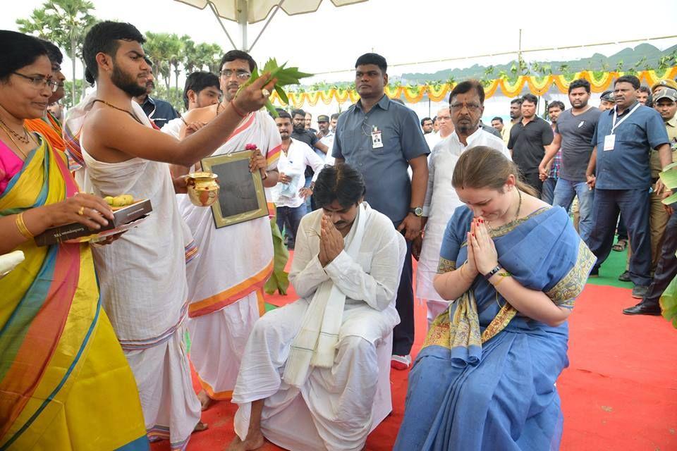 Pawan Kalyan lays foundation stone for his new house in Amaravathi