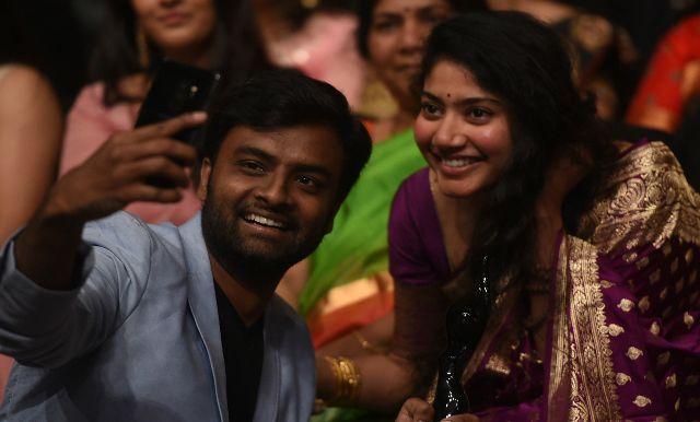 Photos: Candid moments at the 65th Film Fare Awards Photos