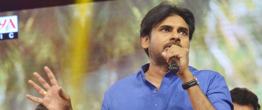 Photos: Katamarayudu Movie Pre Release Function