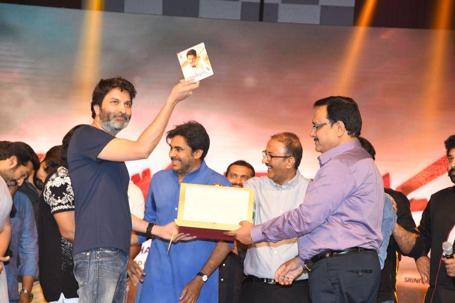 Photos: Katamarayudu Movie Pre Release Function