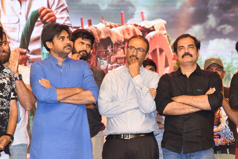 Photos: Katamarayudu Movie Pre Release Function
