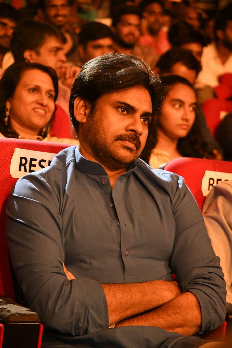 Photos: Katamarayudu Movie Pre Release Function