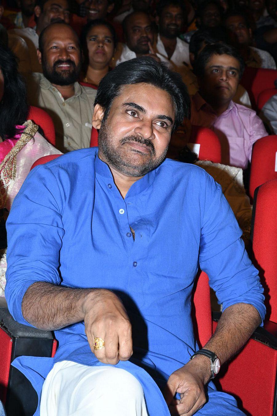 Photos: Katamarayudu Movie Pre Release Function