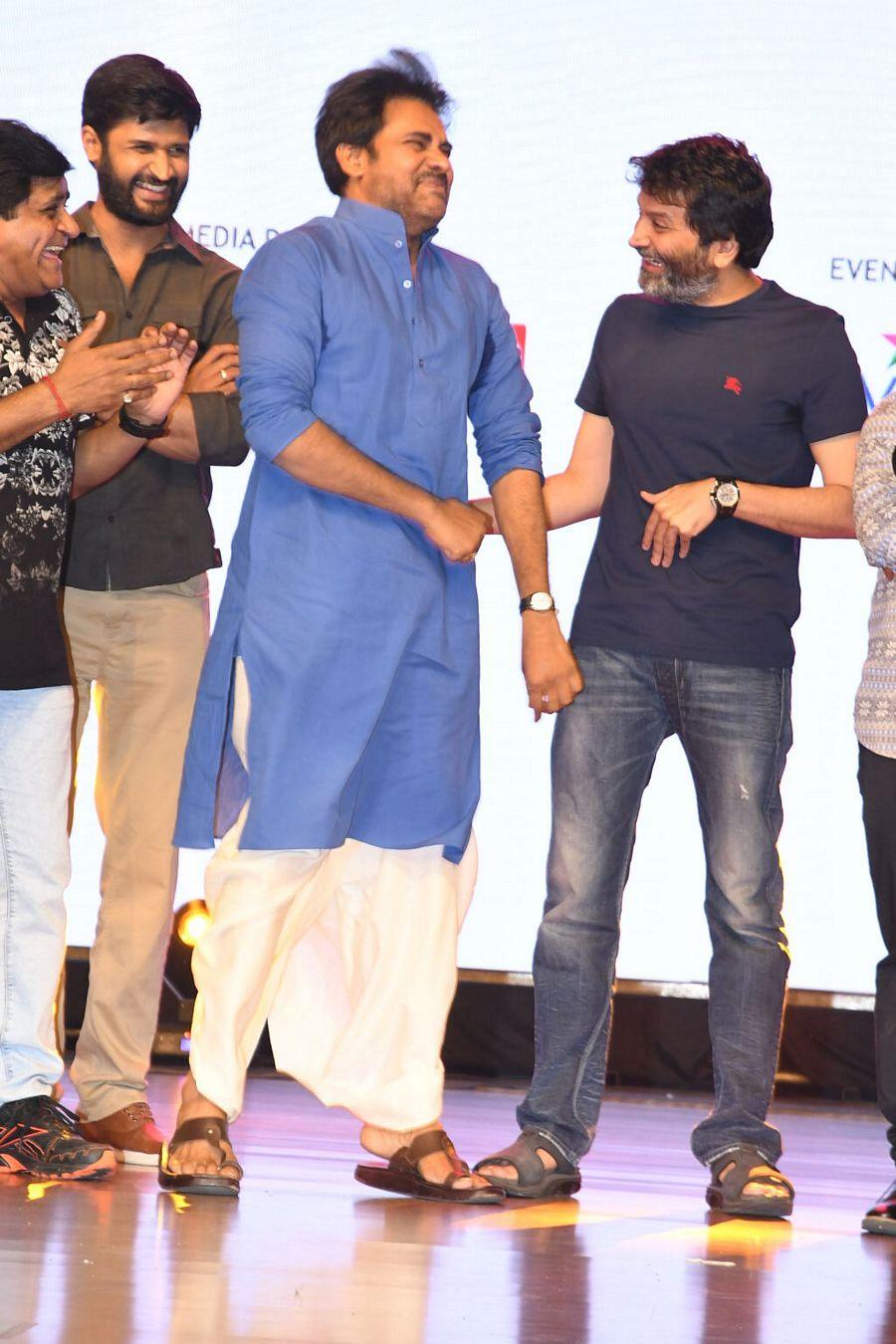 Photos: Katamarayudu Movie Pre Release Function