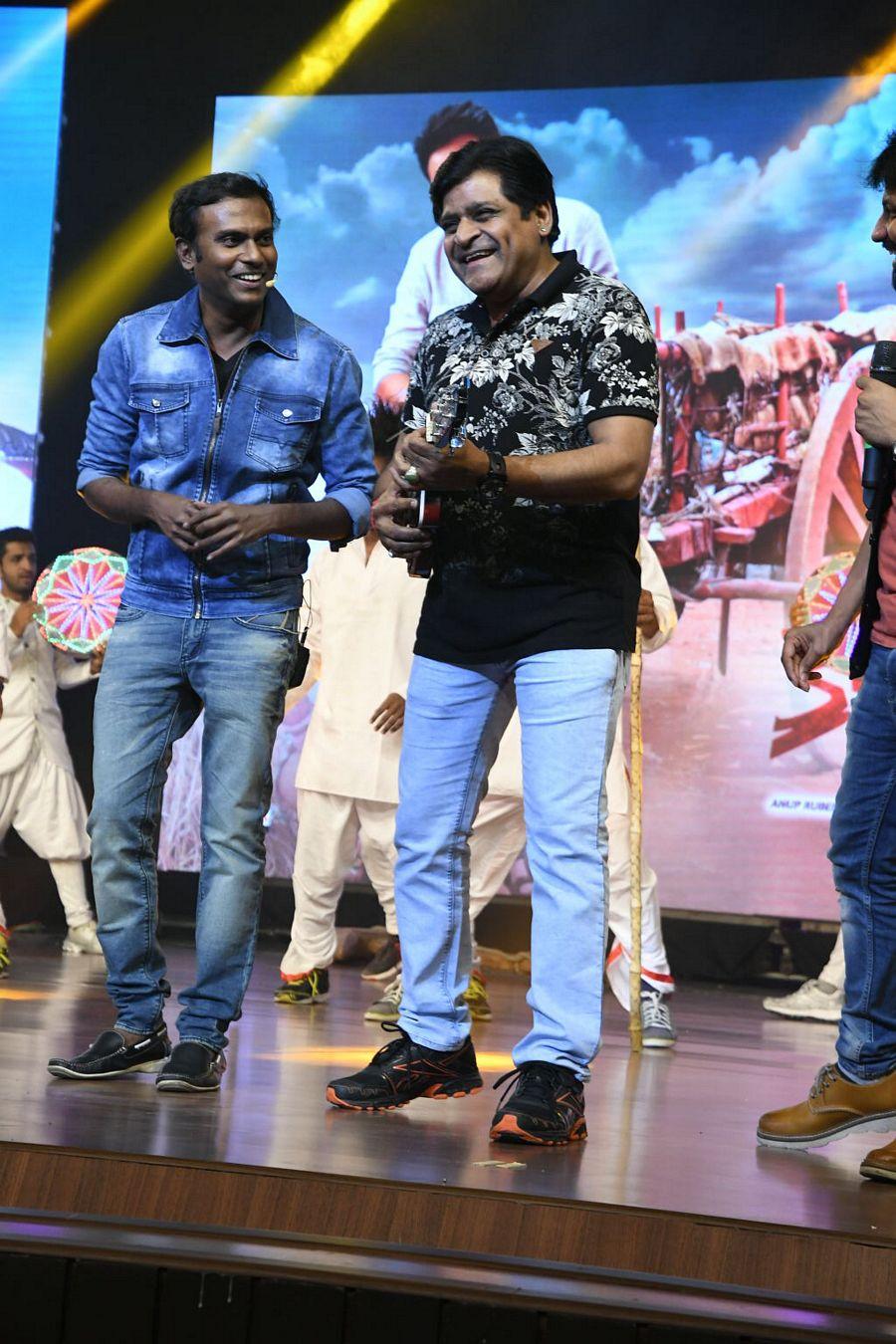 Photos: Katamarayudu Movie Pre Release Function