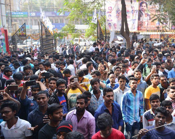Agnyaathavaasi Fans Hungama at Sandhya 70mm & Prasads Multiplex