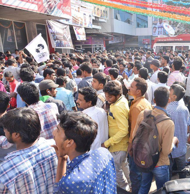 Agnyaathavaasi Fans Hungama at Sandhya 70mm & Prasads Multiplex