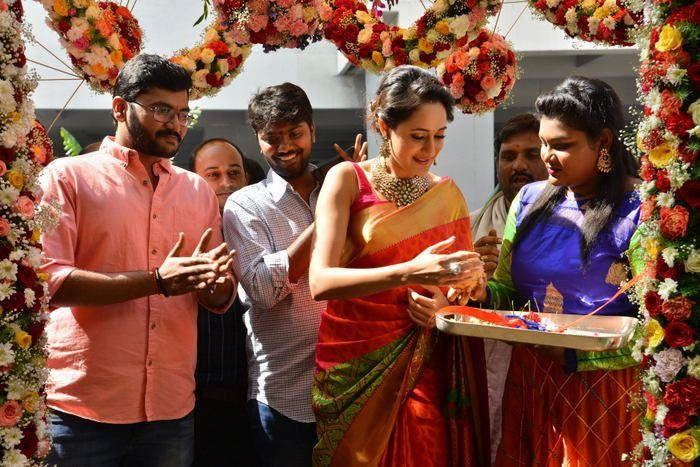 Pragya Jaiswal at South India Shopping Mall Launch Photos