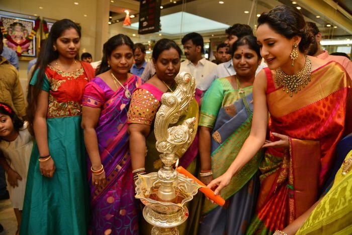 Pragya Jaiswal at South India Shopping Mall Launch Photos