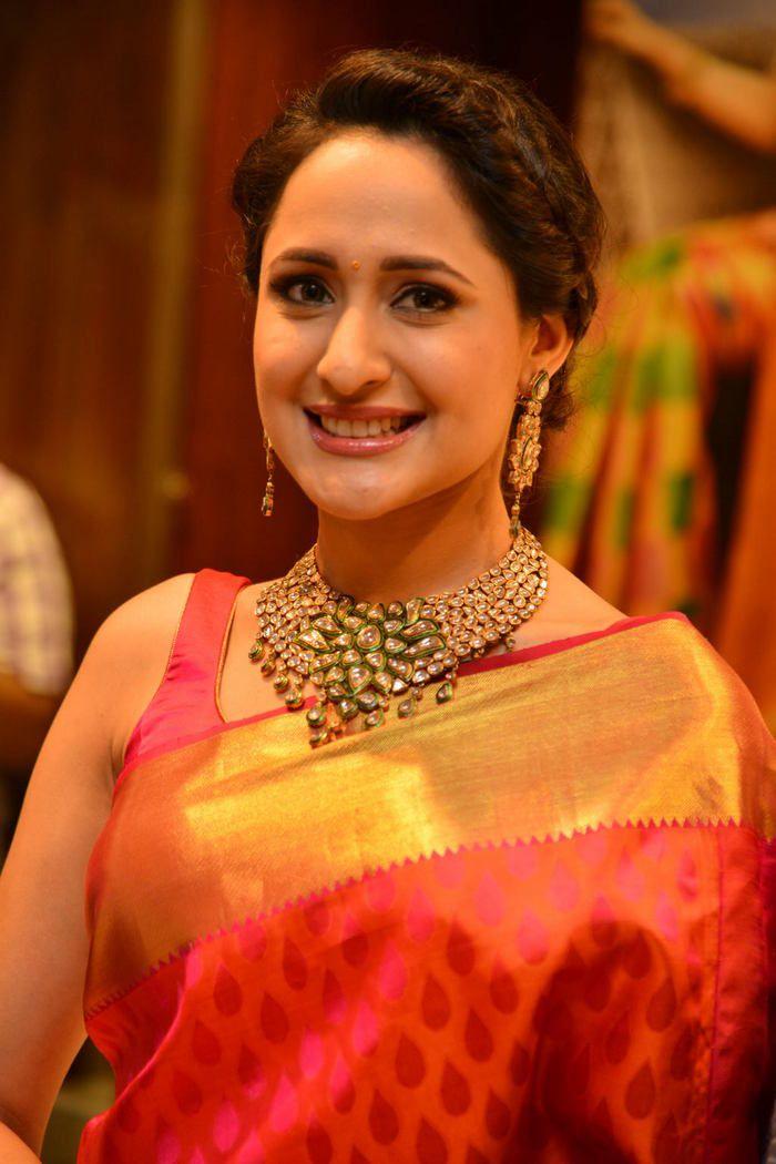 Pragya Jaiswal at South India Shopping Mall Launch Photos