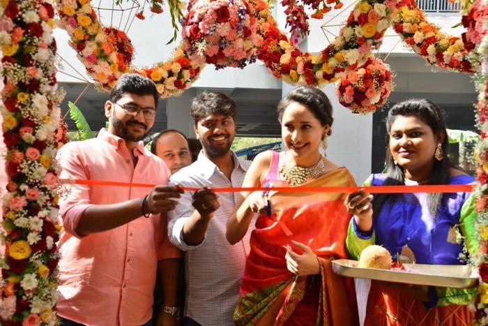 Pragya Jaiswal at South India Shopping Mall Launch Photos