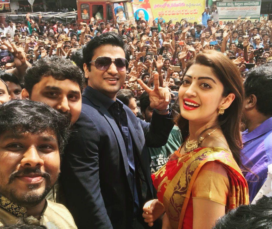 Pranitha Subhash & Actor Nikhil at Nandyal Mall Opening Photos