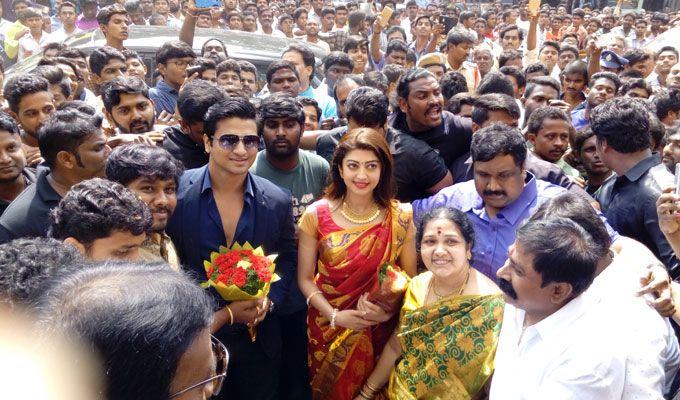 Pranitha Subhash & Actor Nikhil at Nandyal Mall Opening Photos