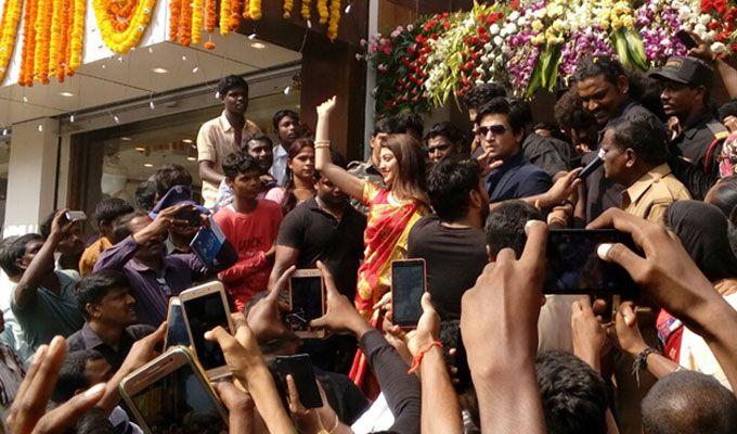 Pranitha Subhash & Actor Nikhil at Nandyal Mall Opening Photos