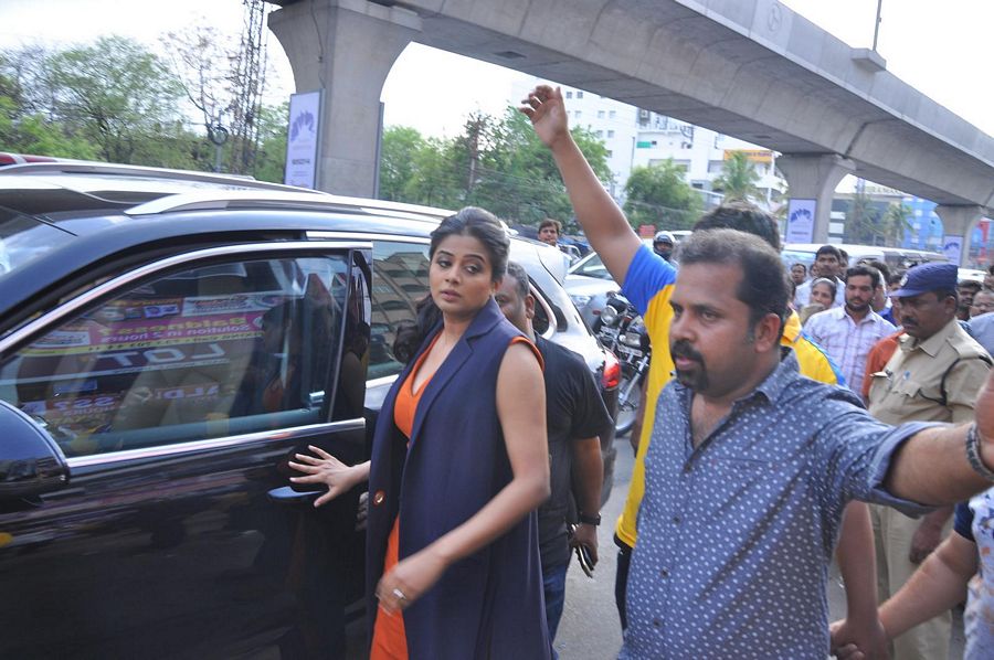 Priyamani Launch Gateway Hair Fixing Photos