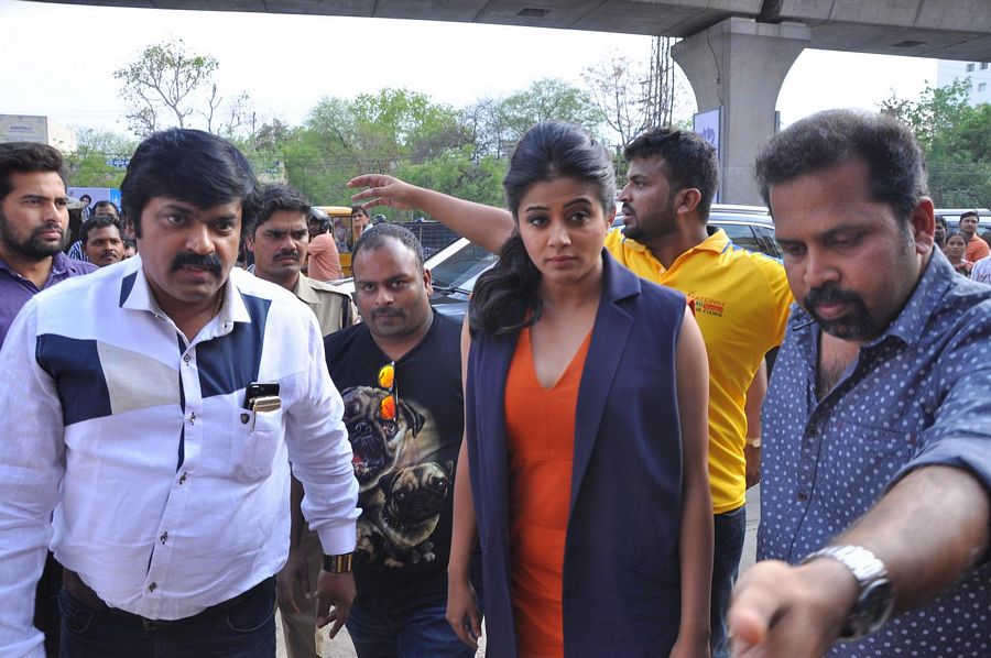 Priyamani Launch Gateway Hair Fixing Photos